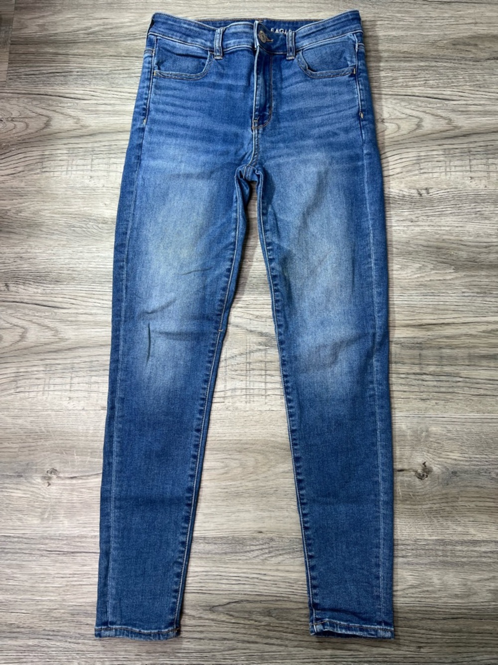 American Eagle Next Level Stretch Hi Rise Jegging in Medium Wash size 8 Regular